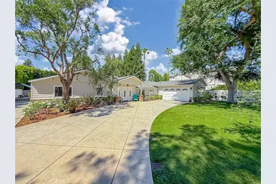 23433 Hatteras, Woodland Hills, CA 91367 - Photo 2