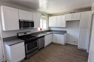 319 Elm, Shafter, CA 93263 - Photo 6