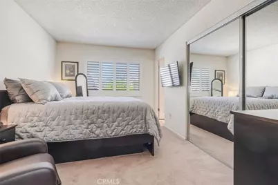 22249 1/2 Erwin, Woodland Hills, CA 91367 - Photo 16