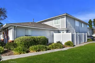 28159 Robin Ave, Saugus, CA 91350 - Photo 1