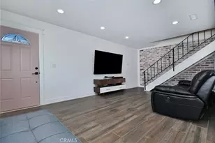 28159 Robin Ave, Saugus, CA 91350 - Photo 4
