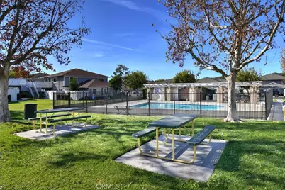 28159 Robin Ave, Saugus, CA 91350 - Photo 34