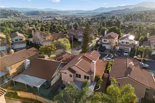 19717 Azure Field, Newhall, CA 91321 - Photo 6