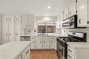 19717 Azure Field, Newhall, CA 91321 - Photo 14