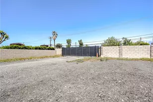 527 W Philadelphia, Ontario, CA 91762 - Photo 14