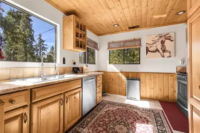 39222 Arapahoe Road, Fawnskin, CA 92333 - Photo 14