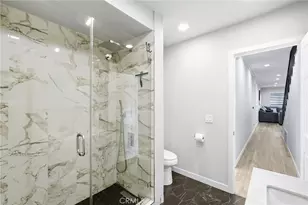 13001 Debby St, Van Nuys, CA 91401 - Photo 20
