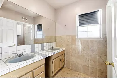 13001 Debby Street, Van Nuys, CA 91401 - Photo 30