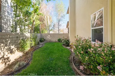 19310 Sidani, Saugus, CA 91350 - Photo 16