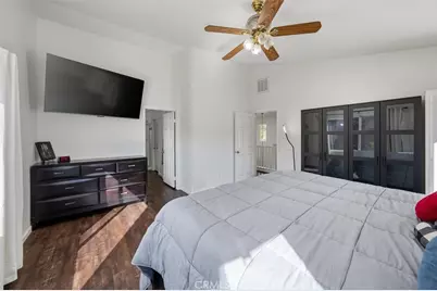 19310 Sidani, Saugus, CA 91350 - Photo 24