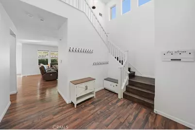 19310 Sidani, Saugus, CA 91350 - Photo 2