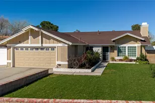 42637 Calandri Ln, Lancaster, CA 93536 - Photo 2