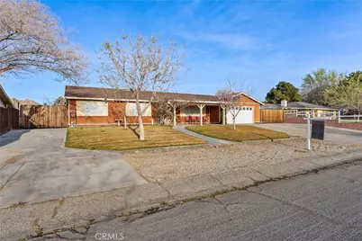 39443 162nd, Lake Los Angeles, CA 93591 - Photo 2