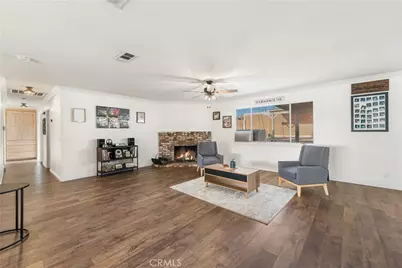 39443 162nd, Lake Los Angeles, CA 93591 - Photo 8