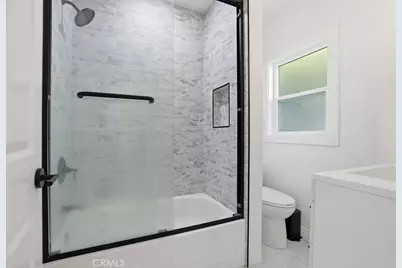 472 E Sunset Street, Long Beach, CA 90805 - Photo 10