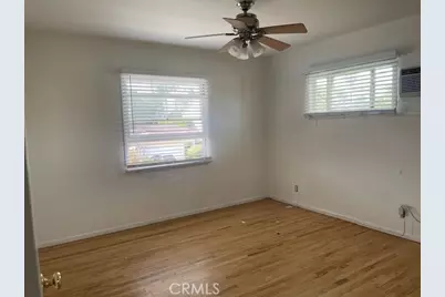 14225 Riverside, Sherman Oaks, CA 91423 - Photo 10