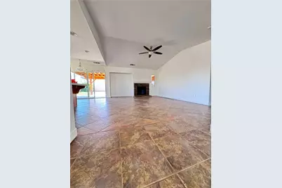 1554 Granville, Lancaster, CA 93535 - Photo 4