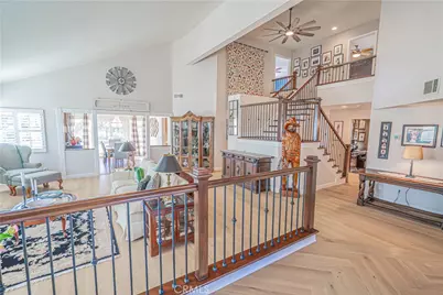 23454 Cloverdale Court, Newhall, CA 91321 - Photo 6