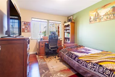 17184 Donmetz, Granada Hills, CA 91344 - Photo 20