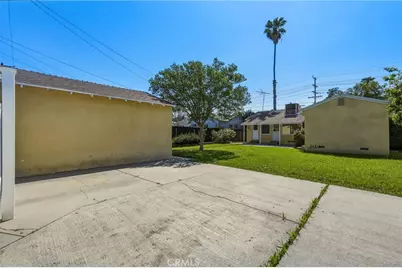 18003 Saticoy Street, Reseda, CA 91335 - Photo 24