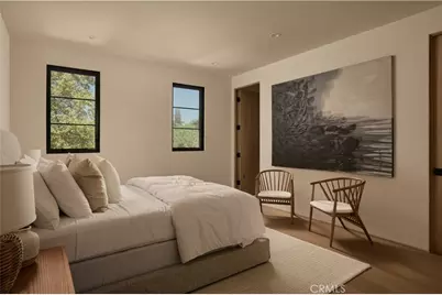 13024 Bloomfield Street, Studio City, CA 91604 - Photo 26