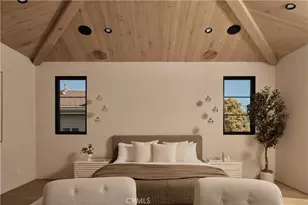 13024 Bloomfield St, Studio City, CA 91604 - Photo 20