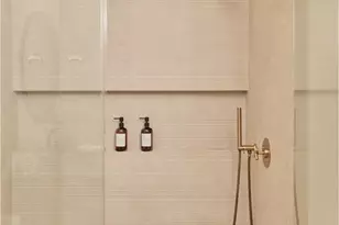 13024 Bloomfield St, Studio City, CA 91604 - Photo 32