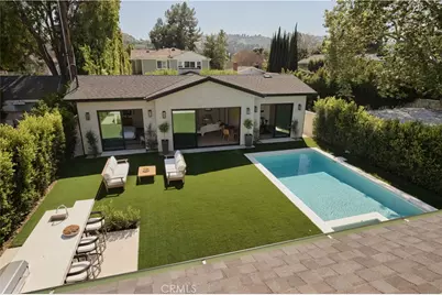 13024 Bloomfield Street, Studio City, CA 91604 - Photo 6