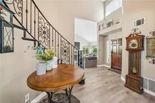 21955 Jeffers Ln, Saugus, CA 91350 - Photo 4