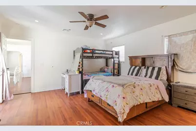 731 & 733 N. Alexander Street, San Fernando, CA 91340 - Photo 18