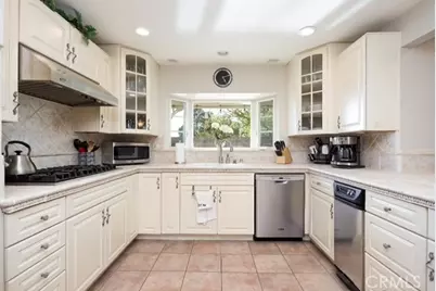 28375 Patricia Hill, Canyon Country, CA 91387 - Photo 10