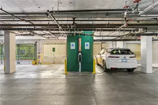 21301 Erwin, Woodland Hills, CA 91367 - Photo 28