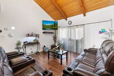 8601 International Avenue #265, Canoga Park, CA 91304 - Photo 4