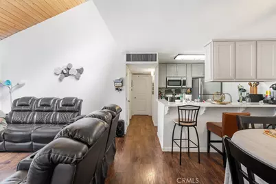 8601 International Avenue #265, Canoga Park, CA 91304 - Photo 6