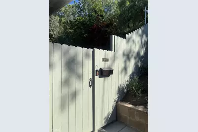 20619 Martha, Woodland Hills, CA 91367 - Photo 68