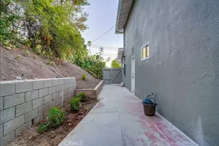 20619 Martha, Woodland Hills, CA 91367 - Photo 64