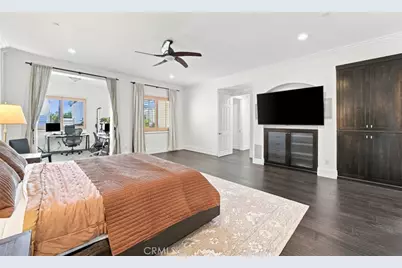 143 N Arnaz Drive #105, Beverly Hills, CA 90211 - Photo 12