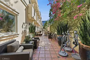 143 N Arnaz Dr, Beverly Hills, CA 90211 - Photo 30