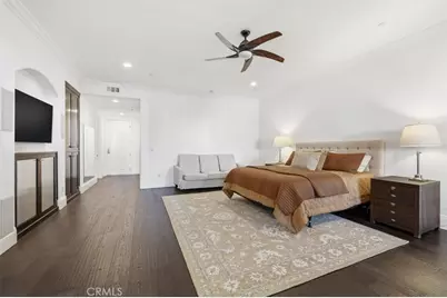 143 N Arnaz Drive #105, Beverly Hills, CA 90211 - Photo 10