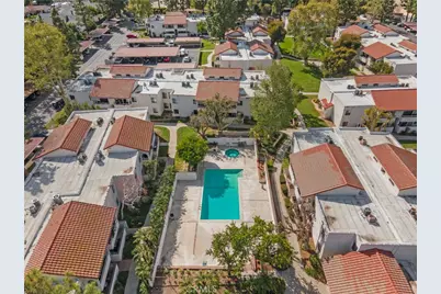 25027 Peachland Avenue #260, Newhall, CA 91321 - Photo 16