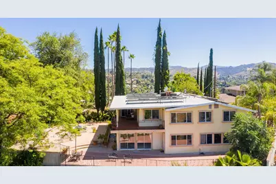 4604 Dunman, Woodland Hills, CA 91364 - Photo 2
