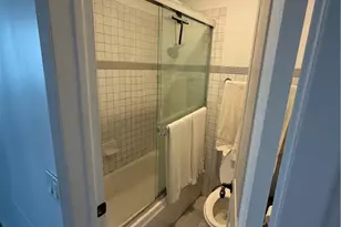 10747 Wilshire, Los Angeles, CA 90024 - Photo 14