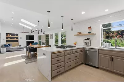 5319 Penfield Avenue, Woodland Hills, CA 91364 - Photo 14