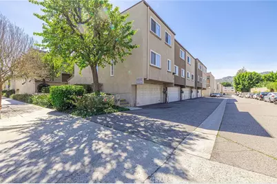 21901 Lassen Street #155, Chatsworth, CA 91311 - Photo 2