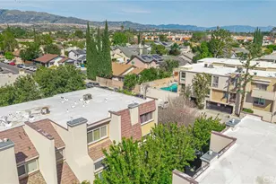 21901 Lassen St, Chatsworth, CA 91311 - Photo 48