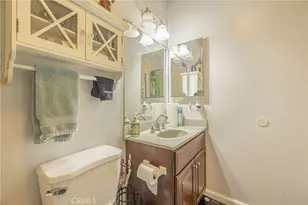 21901 Lassen St, Chatsworth, CA 91311 - Photo 32