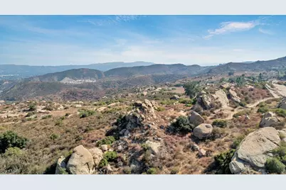 24303 Woolsey Canyon Road #85, West Hills, CA 91304 - Photo 28