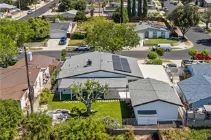 27837 Bakerton, Canyon Country, CA 91351 - Photo 2