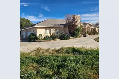 40744 27th, Palmdale, CA 93551 - Photo 2