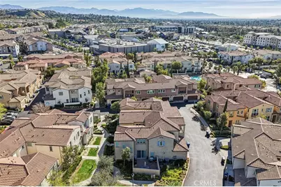 20329 Paseo Las Olivas, Porter Ranch, CA 91326 - Photo 40